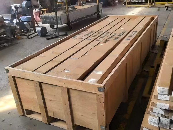 Wooden Pallet or Steel Pallet​